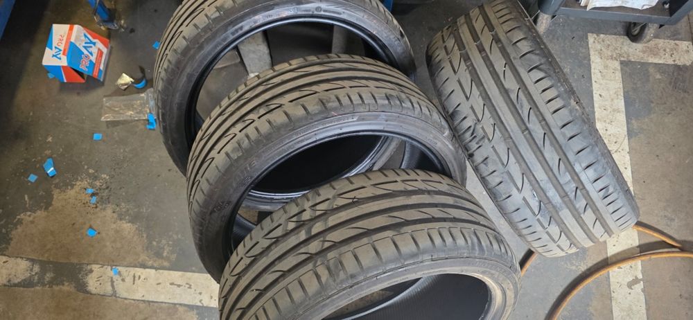 Anvelope vara set 4 buc Bridgestone 255 35 20 Audi A6 A7 profil foarte bun