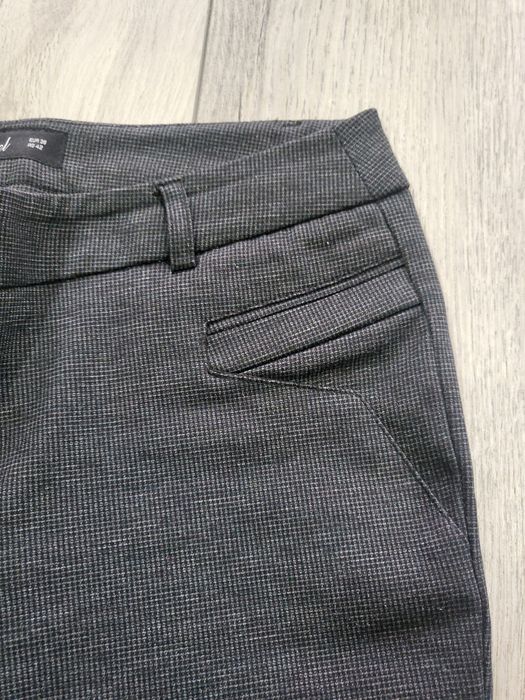 Vand pantaloni de femei nr m