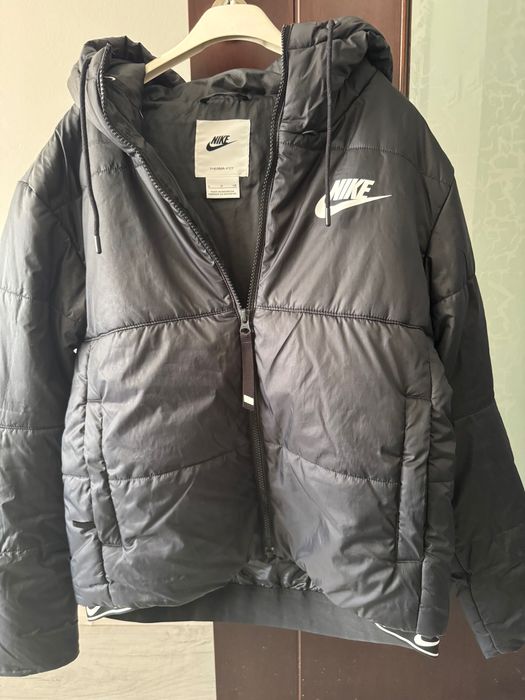 Nike дамско меко яке