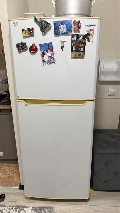 Продам б/у Холодильник