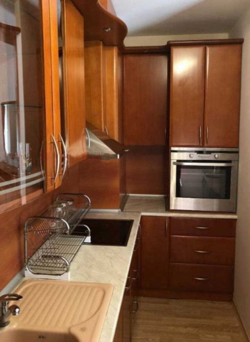 Дава се под наем Тристаен апартамент в София, Оборище - 90 кв.м за 600 € - Снимка #1