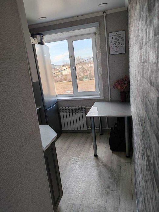 Продам 2-х комнатную квартиру в районе 11 школы