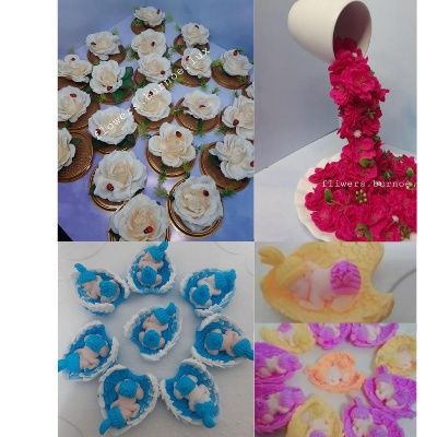 Маленькие ребёнки и плюшевые мишки из мыла.