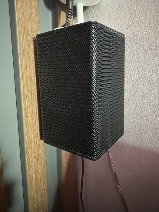 Продавам саунбар Samsung Harman/Kardon 3.1.2 с комплект допълнителни задни, безжични съраунд колони
