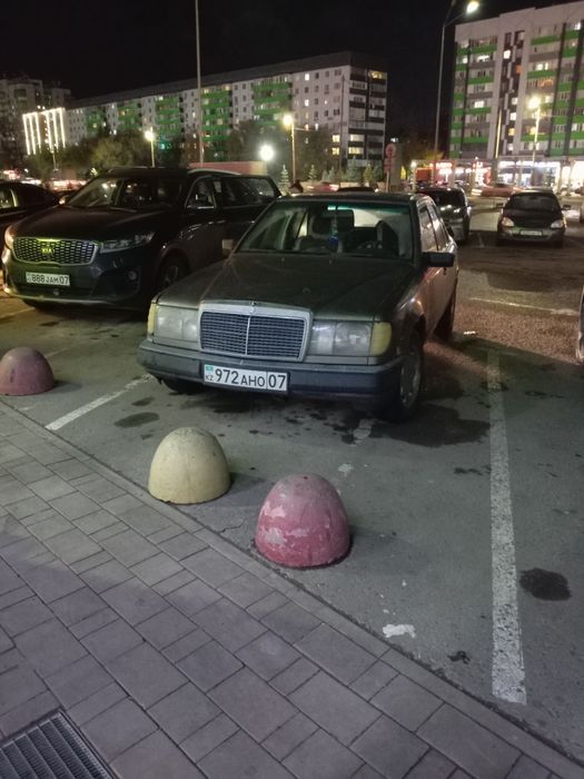 Продам мерс 124.