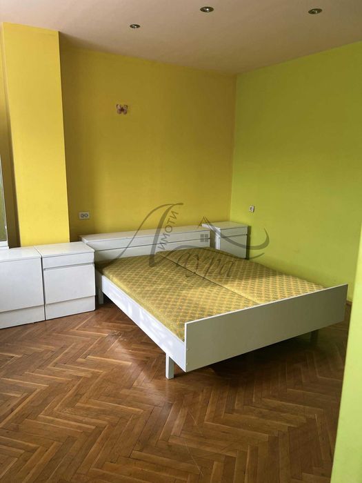Дава се под наем Тристаен апартамент в Шумен, Болницата - 90 кв.м за 306 € - Снимка #6