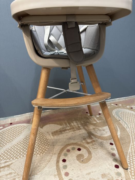 Продам десткий кухонный стульчик