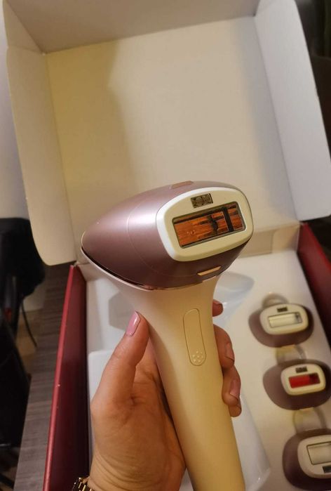 Epilator IPL Philips Lumea Seria 9900 BRI977/00, Senzor Smartskin