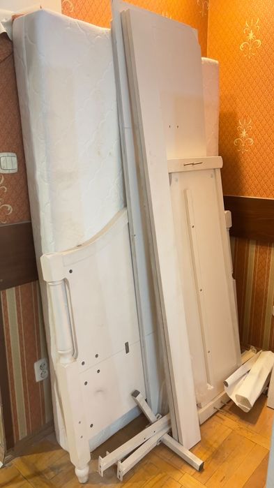 Мебель в хорошем состоянии. Самовывоз
