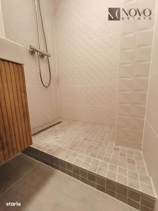 4 Camere | Piata Romana | 1983 | Renovat