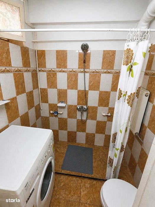 De vânzare apartament cu 2 camere, pe strada Horea