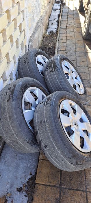 Диски резина на камри 40