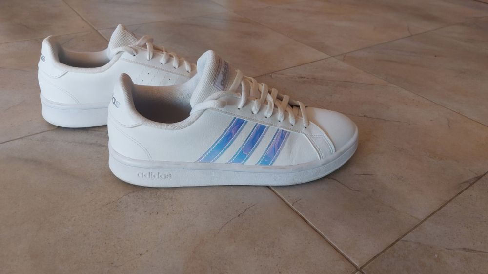 Adidas Grand Court
