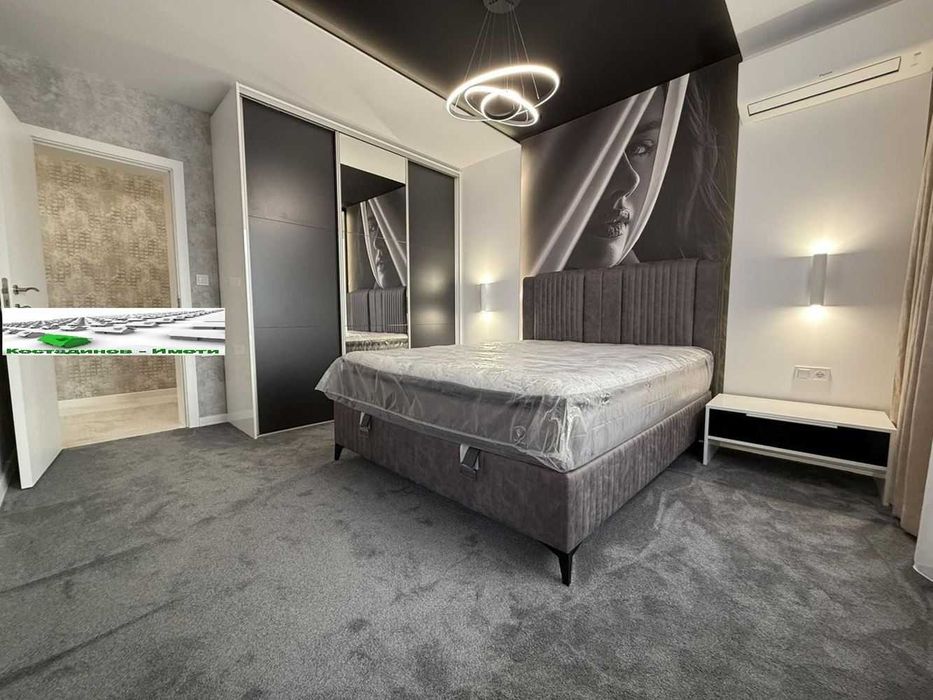 Продава се Тристаен апартамент в Пловдив, Остромила - 118 кв.м за 1907 €/кв.м - Снимка #11