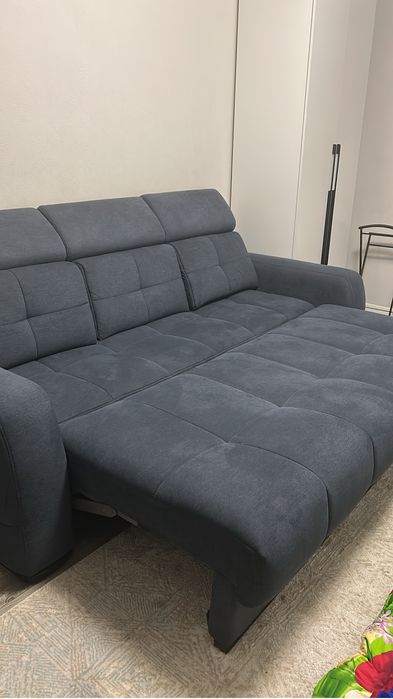 Продам диван в отомчном состоянии