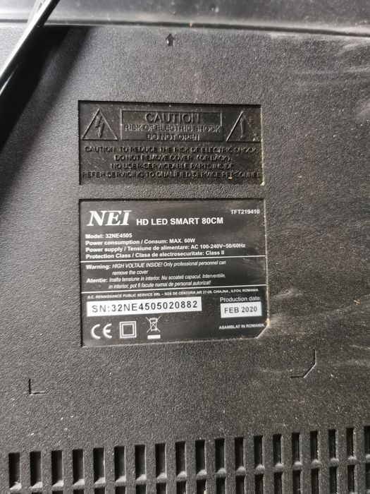 Vând 2 telezivoare  smart cu display spart