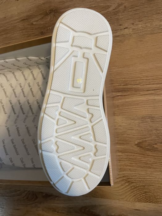 Високи сникърси тип бота