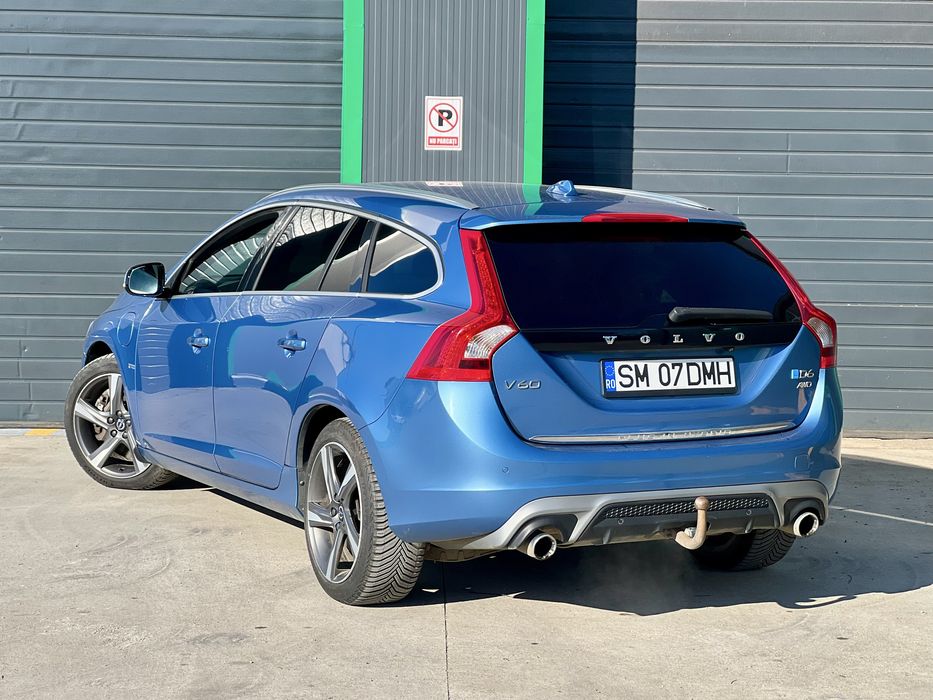 Volvo V60 4x4 R design 2.4D plug-in-hibrid