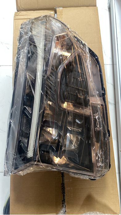 Фара на KIA Sportage