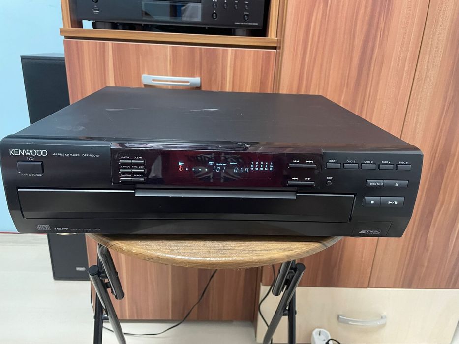 Kenwood DPF-R3010 Multiple CD Player