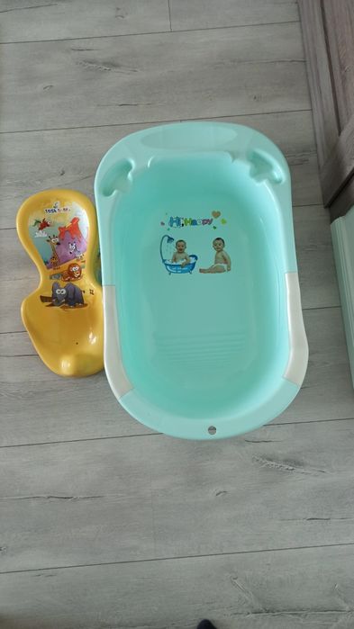 Cadita de baie cu suport bebe