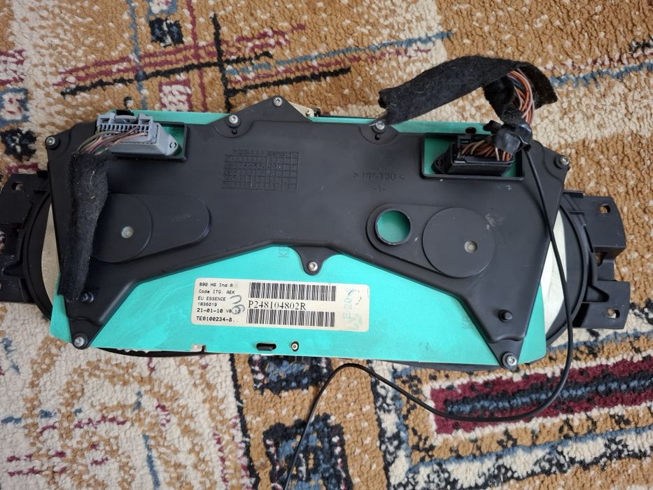 Ceasuri de bord dacia logan 2010