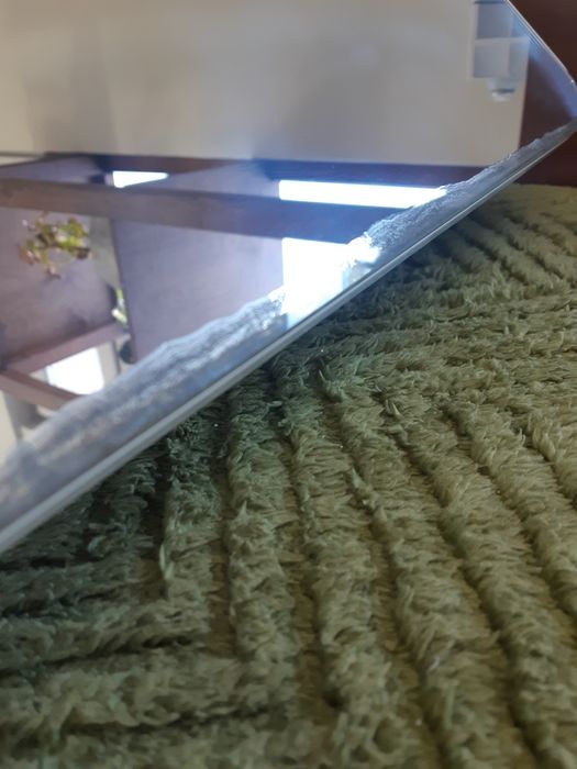 Продаю зеркало-полку в ванну б/у.