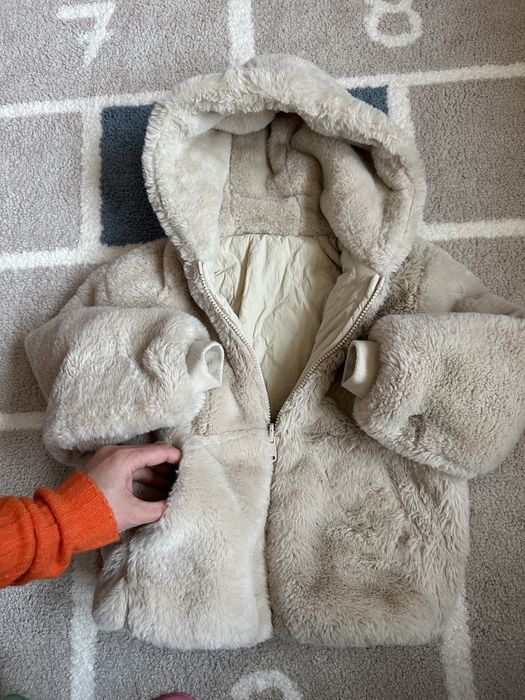 Geaca Zara pt fete cu 2 fețe marimea 5-6 ani (116 cm)