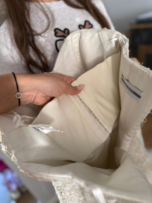 Rochie de mireasă cu trenă