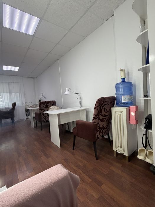 Сдам место маникюра