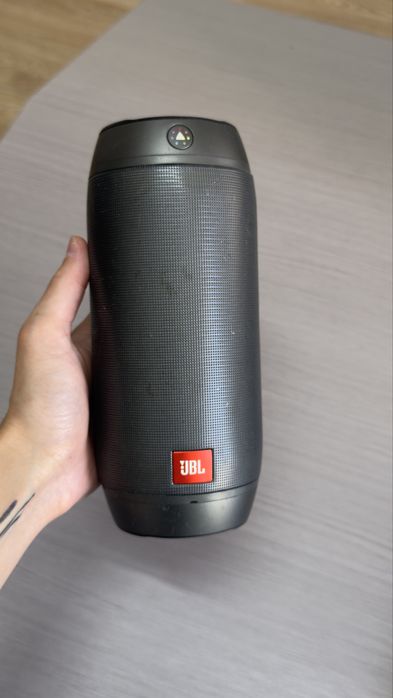 Продается колонка JBL PULSE 2