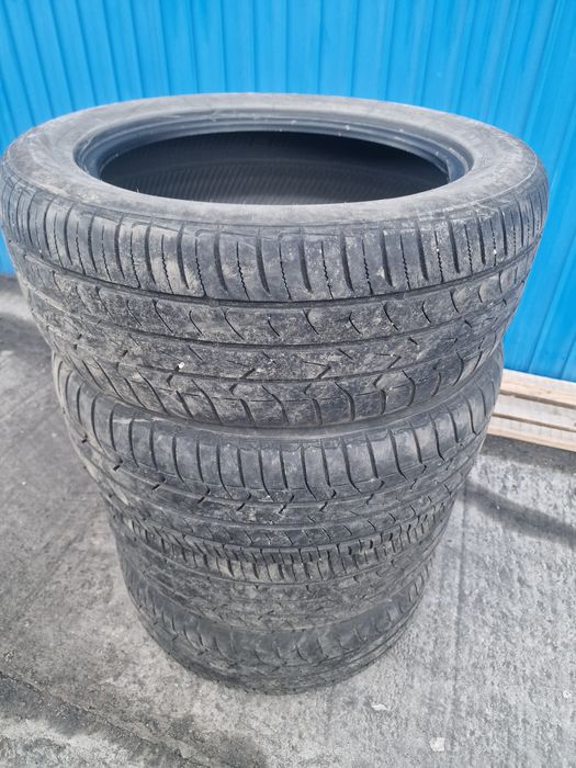 Продам летние шины.