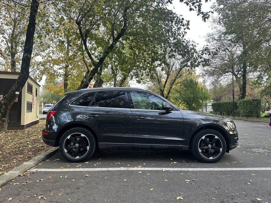 Audi Q5 8R 2.0 TDI 170cp Quattro 2011