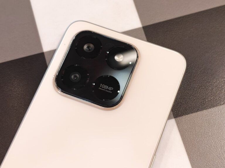 Продавам  спешно Honor X7d чисто нов
