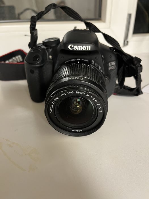 Фотокамера Canon EOS 600D EF-S 18-135 IS KIT