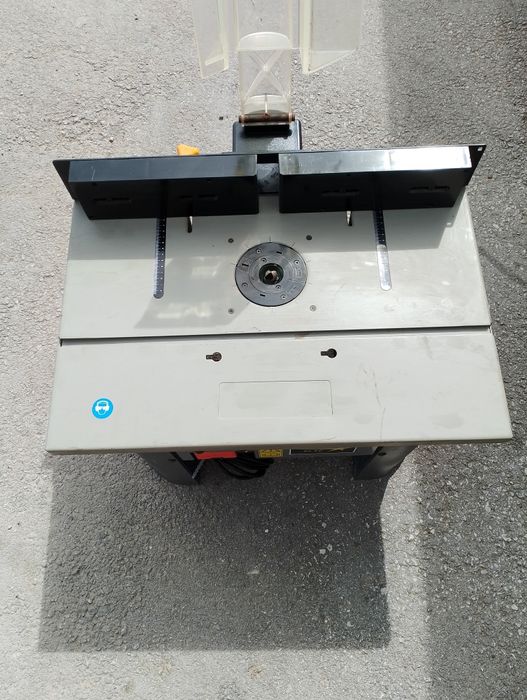 Настолна оберфреза