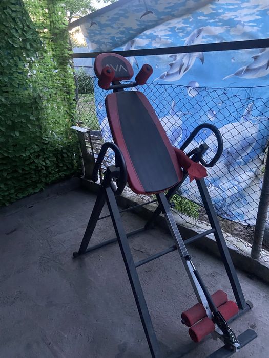 Инверсионный стол AVA 6313 красный