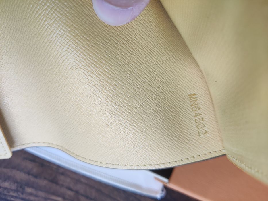 Стилни кожени портмонета Louis Vuitton