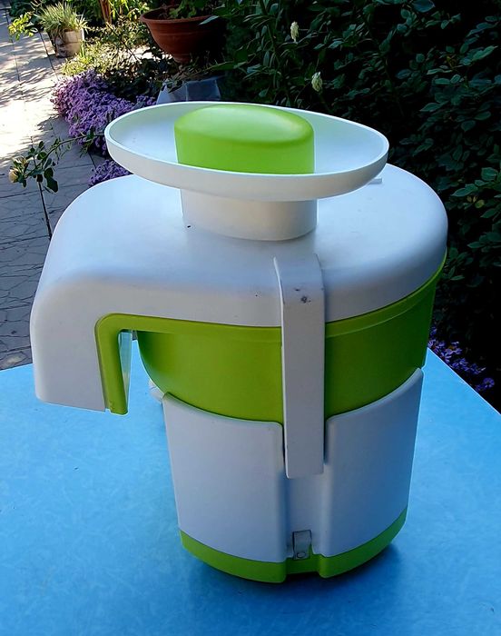 Соковыжималка ЖУРАВИНКА