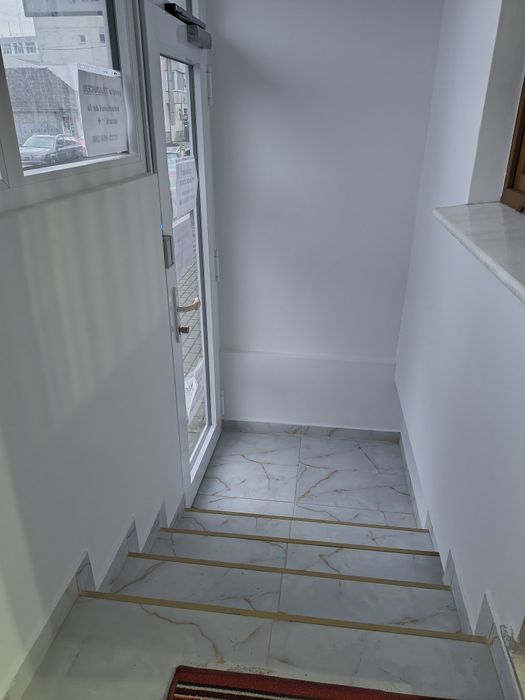Apartament spațiu comercial în acte parter acces stradal