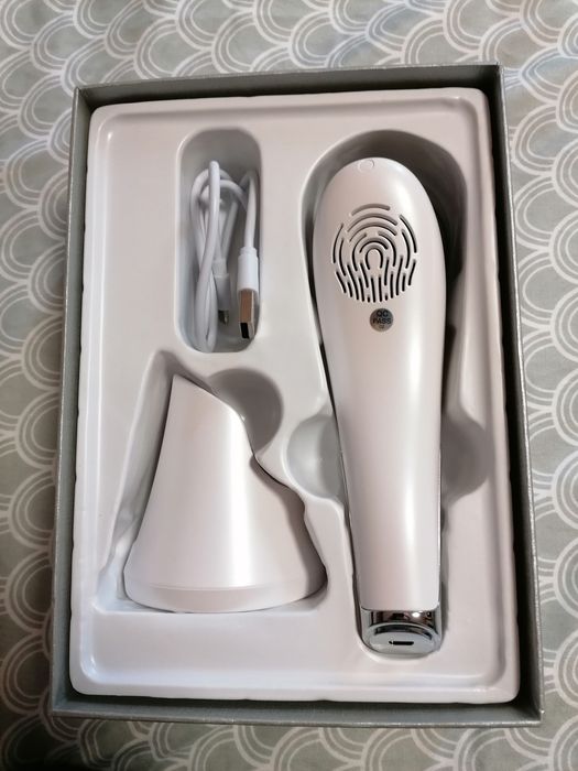 Aparat pentru tratament facial si intinerirea pielii 5 in 1 EvoSmart