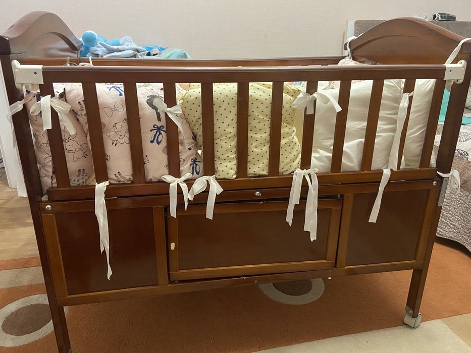 Продам детскую кровать