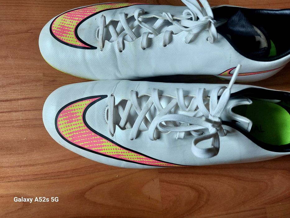 Калеври  в супер състояние  nike