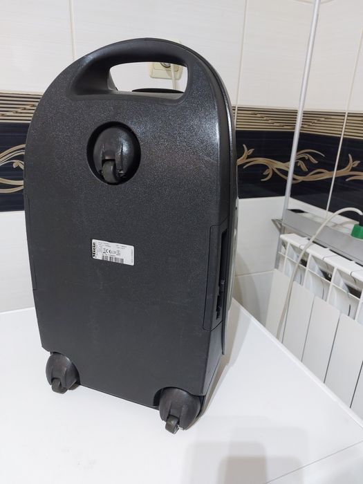 Прахосмукачка Miele Complete C3 Series 120 EcoLine