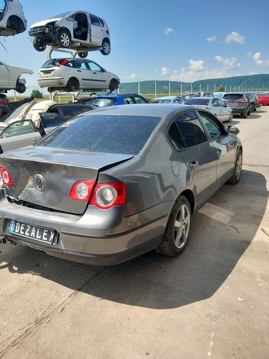 Dezmembrari VW Passat B6 1.9 TDI / Cod Motor BLS