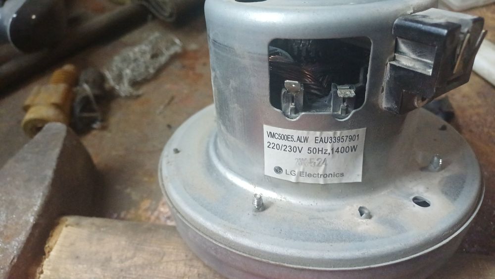 Запчасти на пылесос