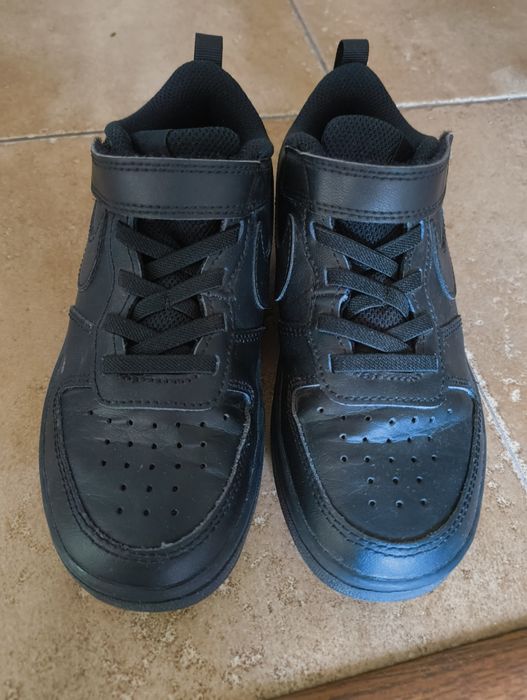 Adidași negri Nike mar 32 unisex