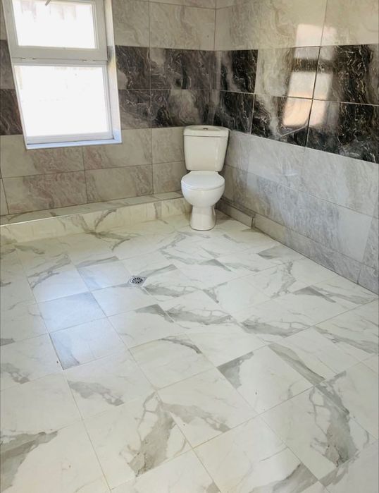 Продава се Къща в Омуртаг - 414 кв.м за 152 €/кв.м - Снимка #12