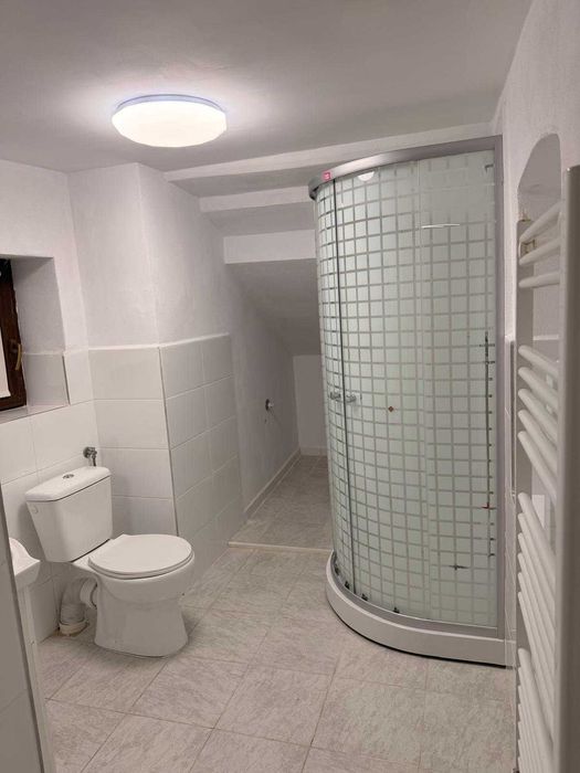 Apartament cu 3 cam pe centru in Cisnadie- Renovat