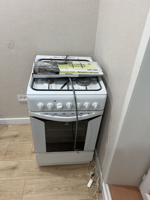 Indesit газ плита